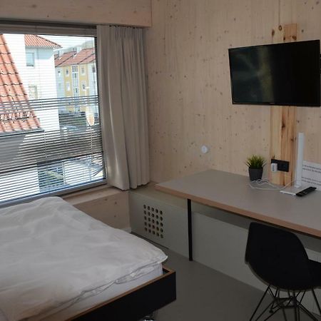 New Age Boardinghaus N70 Aparthotel ไฮล์บรอนน์ ภายนอก รูปภาพ
