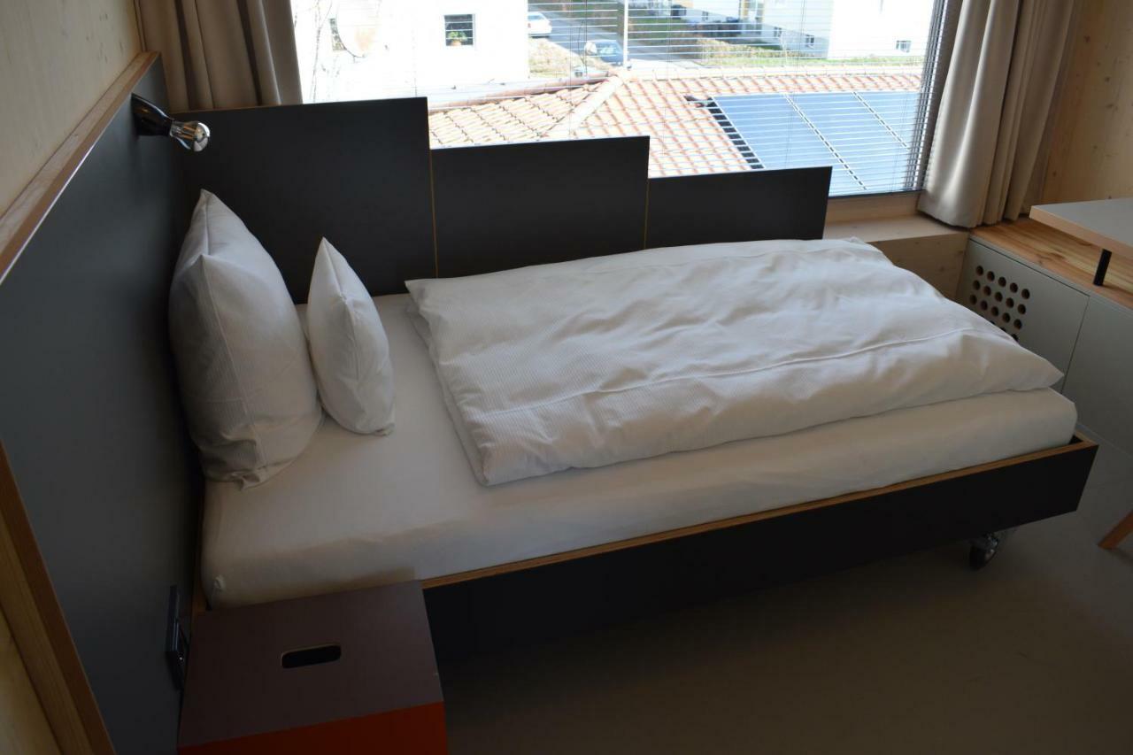 New Age Boardinghaus N70 Aparthotel ไฮล์บรอนน์ ภายนอก รูปภาพ